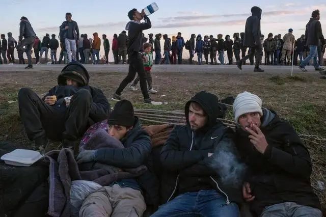 欧洲难民难以“融合”，大乱不可避免！政客们为了一己之私毁了自己的国家和民族